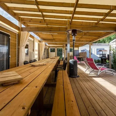 Mobil-home Avec Terrasse Pour 7 Personnes - Api-1-52-524