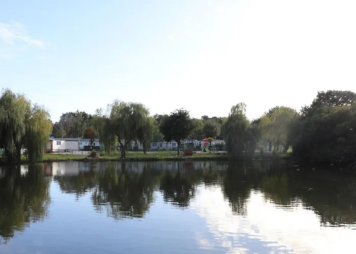 Camping Mobil-home Avec Terrasse Pour 7 Personnes - Api-1-52-524 Bretignolles-sur-Mer