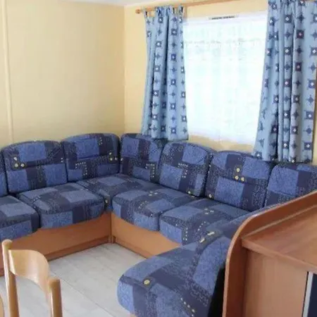 Mobil-home Avec Terrasse Pour 7 Personnes - Api-1-52-524 *