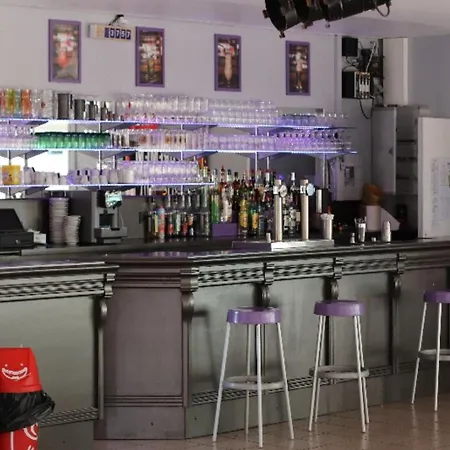 Mobil-home Avec Terrasse Pour 7 Personnes - Api-1-52-524 Camping