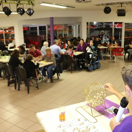 Parque de Campismo Mobil-home Avec Terrasse Pour 7 Personnes - Api-1-52-524 *