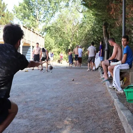 Mobil-home Avec Terrasse Pour 7 Personnes - Api-1-52-524 *