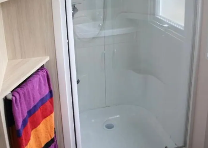 Mobil-home Avec Terrasse Pour 7 Personnes - Api-1-52-524 * Bretignolles-sur-Mer